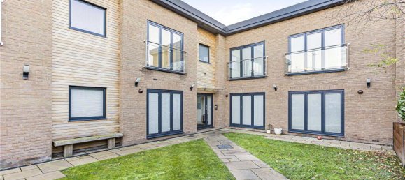 2 bedrooms Apartment in Cuffley, United Kingdom No. 6557 15