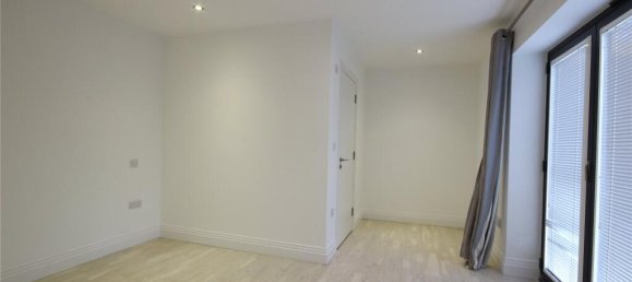 2 bedrooms Apartment in Cuffley, United Kingdom No. 6557 8
