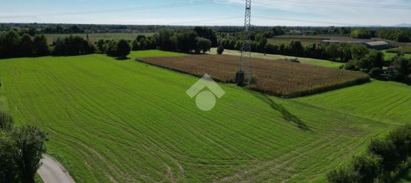 12996m² Land in Sandrigo, Italy No. 347432 8