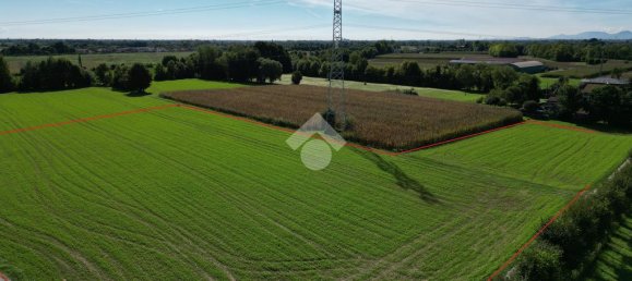 12996m² Land in Sandrigo, Italy No. 347432 9