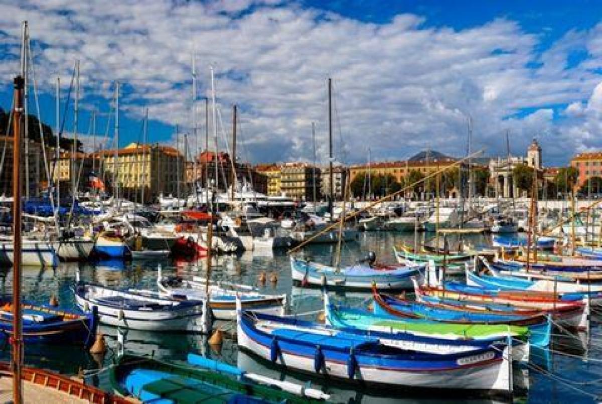  مكتب في Nice, France 70متر مربع رقم 18049