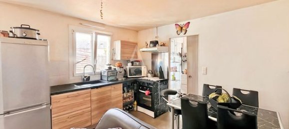 Casa de 3 dormitorios en Fumel, France No. 315960 8