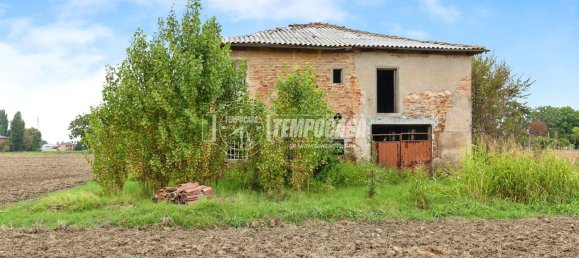 Terrain à Crevalcore, Italy No. 345972 3