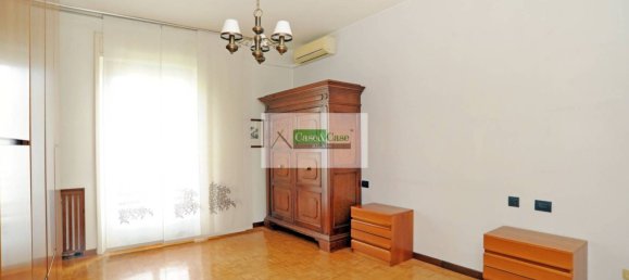 2 bedrooms Apartment in Milan, Italy No. 331598 23