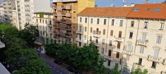 2 bedrooms Apartment in Milan, Italy No. 331598 4