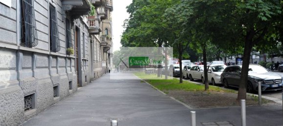 2 bedrooms Apartment in Milan, Italy No. 331598 38