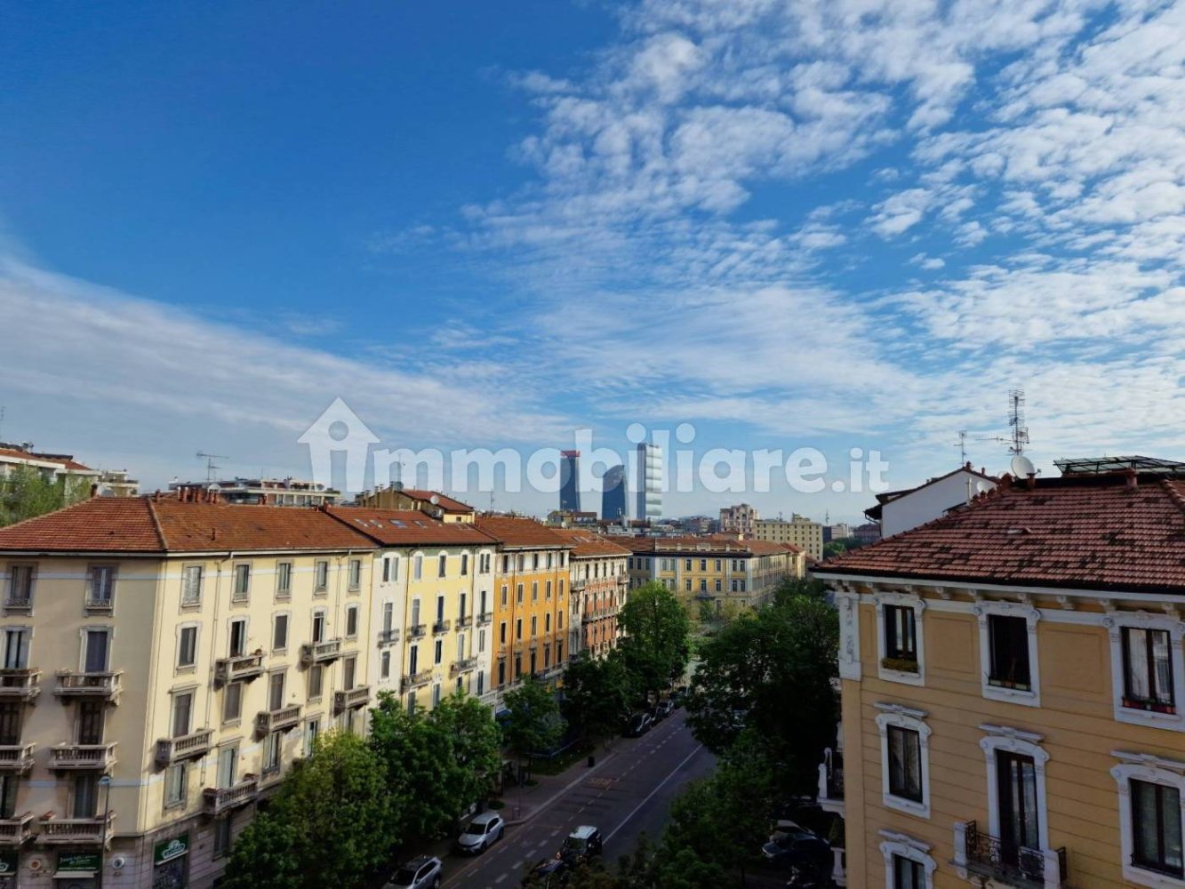 2 bedrooms Apartment in Milan, Italy No. 331598