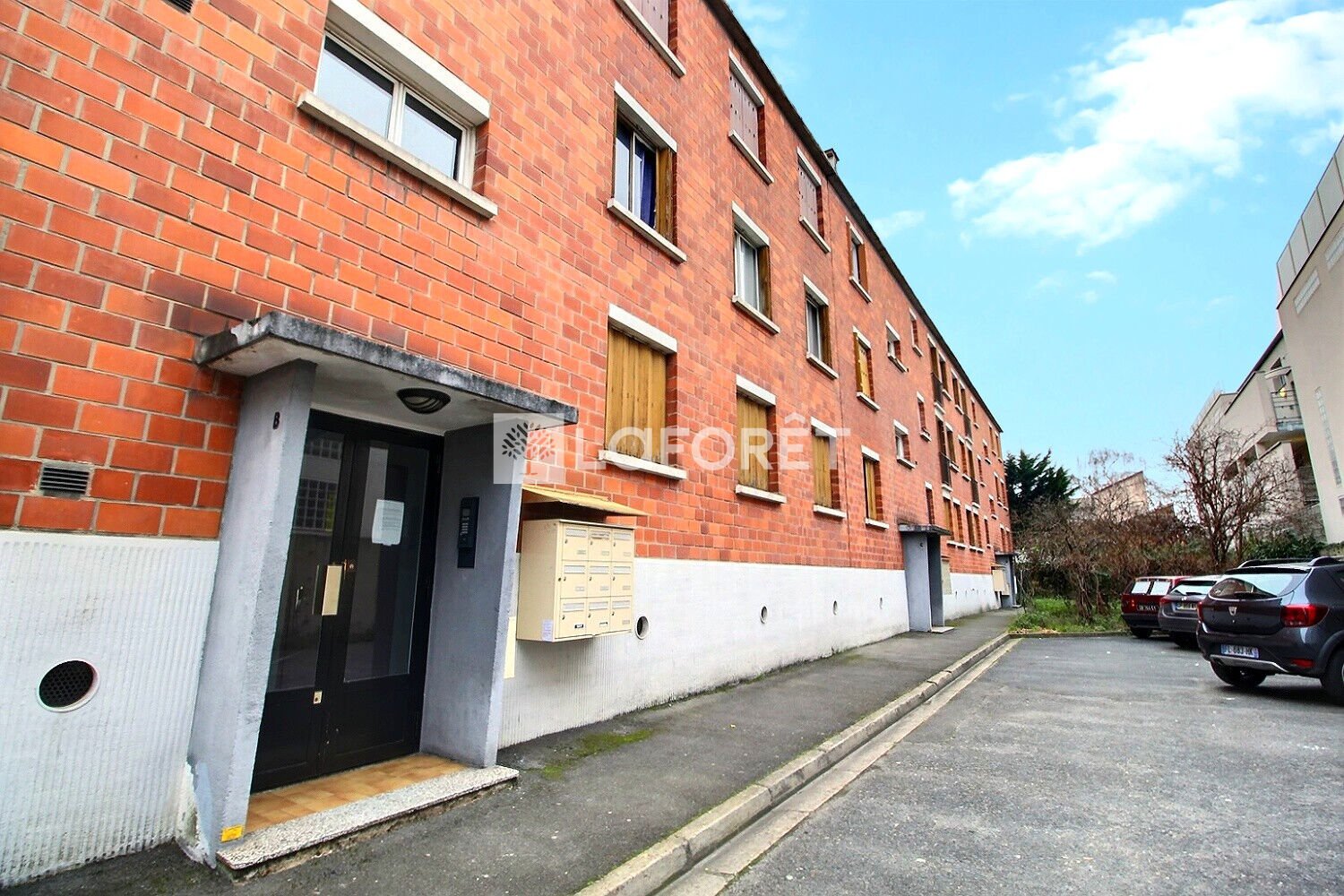 Studio in Gennevilliers, France No. 151236