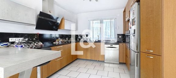 4 bedrooms House in Seine-Maritime, France No. 360004 3