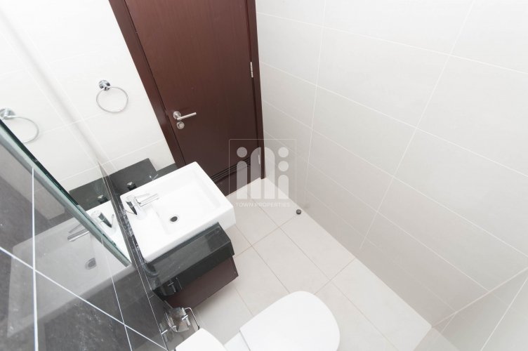 2 bedrooms Building in Al Reem Island, UAE No. 2674
