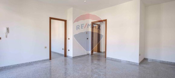 8 rooms Apartment in Mergo, Italy No. 2973 2