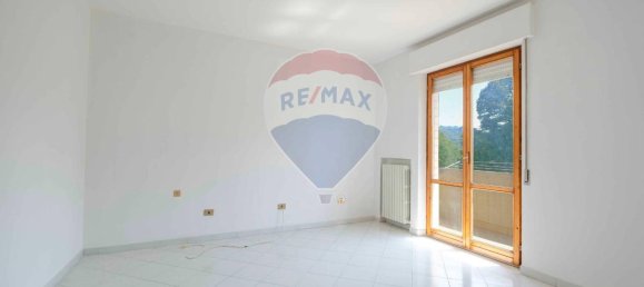 8 rooms Apartment in Mergo, Italy No. 2973 12