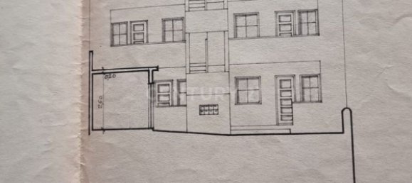 840m² Building in Amadora, Portugal No. 115909 5