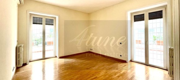 Квартира с 9 комнатами в Рим, Италия № 135857 11