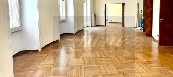 Квартира с 9 комнатами в Рим, Италия № 135857 15