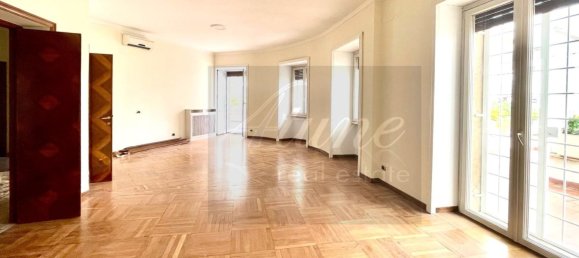 Квартира с 9 комнатами в Рим, Италия № 135857 2