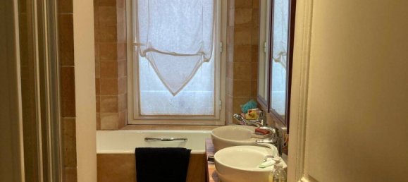 3 bedrooms House in Marseille, France No. 326802 12