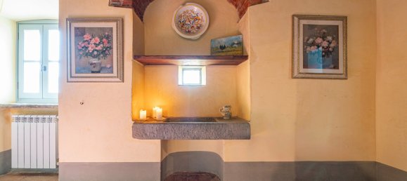 13 bedrooms Villa in Arezzo, Italy No. 63330 22