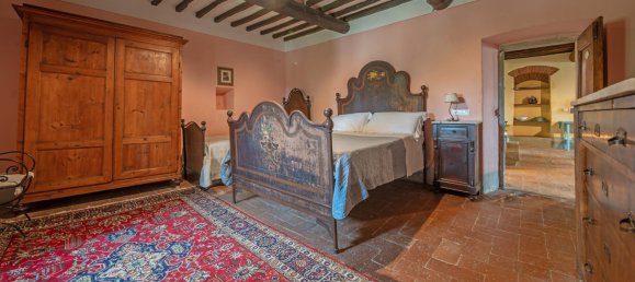 13 bedrooms Villa in Arezzo, Italy No. 63330 25