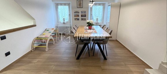 3 Schlafzimmer Wohnung in Verbania, Italy, Nr. 351811 9