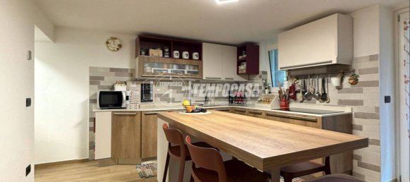 3 Schlafzimmer Wohnung in Verbania, Italy, Nr. 351811 3