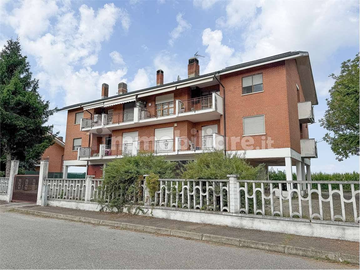 2 Schlafzimmer Wohnung in Chieri, Italy, Nr. 320118