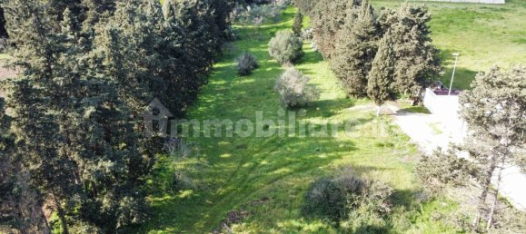 Земельный участок 2300м² в Лечче, Италия № 86445 3