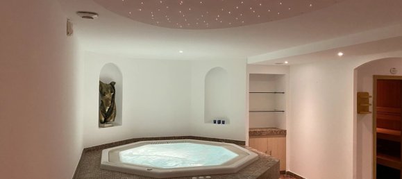 Villa de 4 dormitorios en Le Plan-de-la-Tour, France No. 1673 24