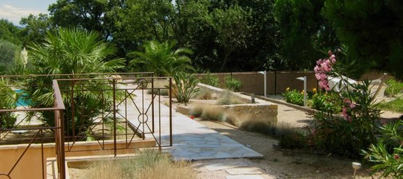 Villa de 4 dormitorios en Le Plan-de-la-Tour, France No. 1673 18