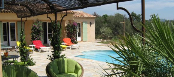 Villa de 4 dormitorios en Le Plan-de-la-Tour, France No. 1673 8