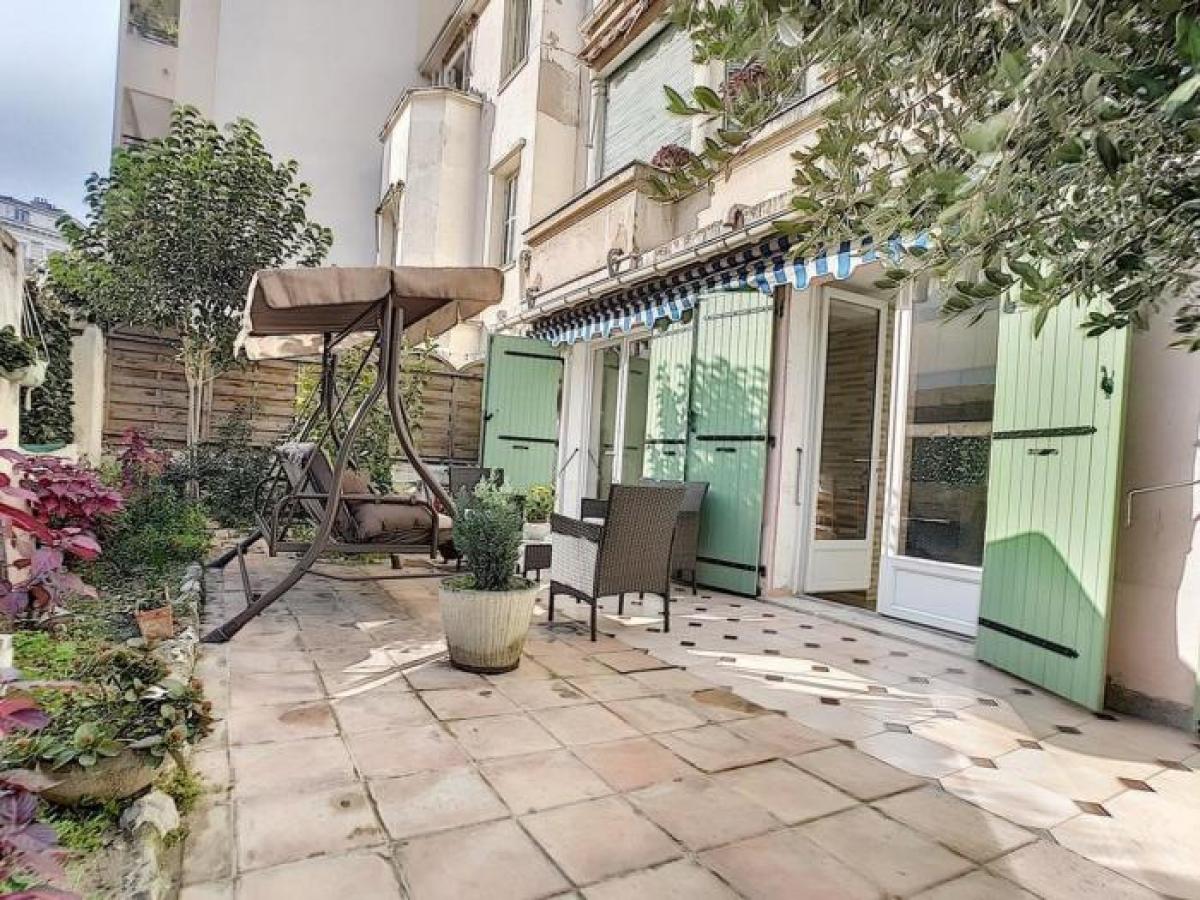 3 bedrooms Apartment in Nice, France No. 2970