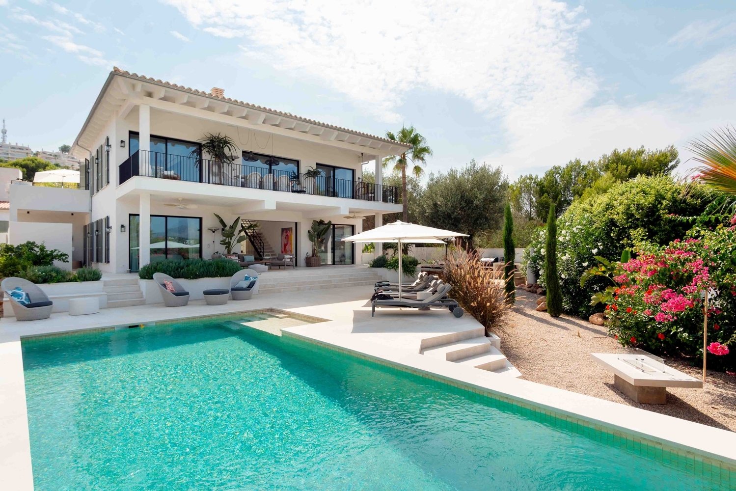 3 bedrooms Villa in Nova Santa Ponsa, Spain No. 215467