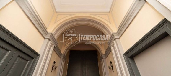 69m² Commercial property in Milan, Italy No. 245095 9