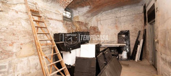 69m² Commercial property in Milan, Italy No. 245095 18