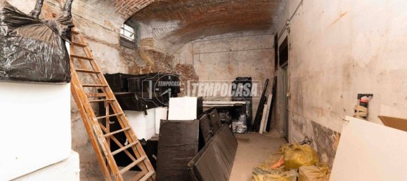 69m² Commercial property in Milan, Italy No. 245095 16