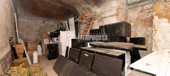 69m² Commercial property in Milan, Italy No. 245095 14