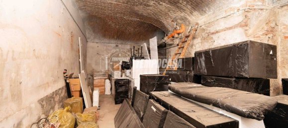 69m² Commercial property in Milan, Italy No. 245095 19