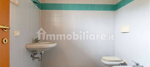 1-salle Bureau à Romano di Lombardia, Italy No. 130702 9