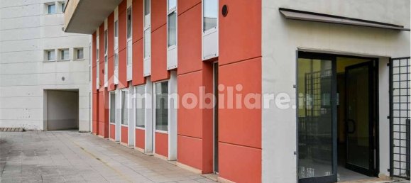 1-salle Bureau à Romano di Lombardia, Italy No. 130702 13