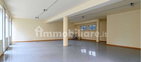 1-salle Bureau à Romano di Lombardia, Italy No. 130702 2