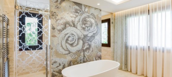 5 Schlafzimmer Villa in Marbella, Spain, Nr. 111160 26