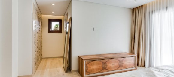 5 Schlafzimmer Villa in Marbella, Spain, Nr. 111160 24