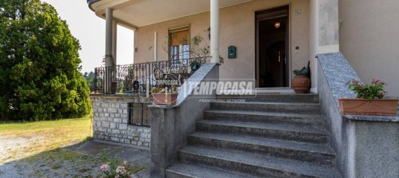 4 bedrooms Villa in Cassago Brianza, Italy No. 373286 25