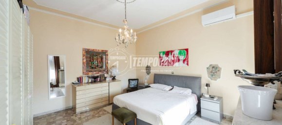 4 bedrooms Villa in Cassago Brianza, Italy No. 373286 7
