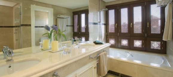 Apartamento de 3 dormitorios en Marbella, Spain No. 141157 41