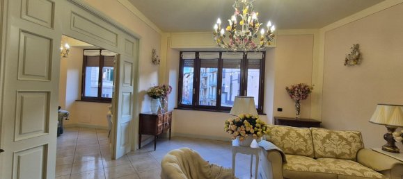 10 bedrooms Apartment in Florence, Italy No. 358885 3