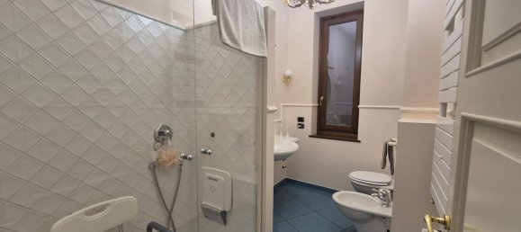 10 bedrooms Apartment in Florence, Italy No. 358885 4