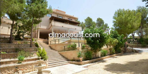 Casa de 4 dormitorios en Altea, Spain No. 22281