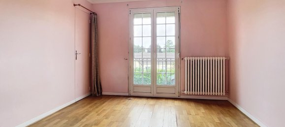 5 bedrooms House in Crepy-en-Valois, France No. 229956 8