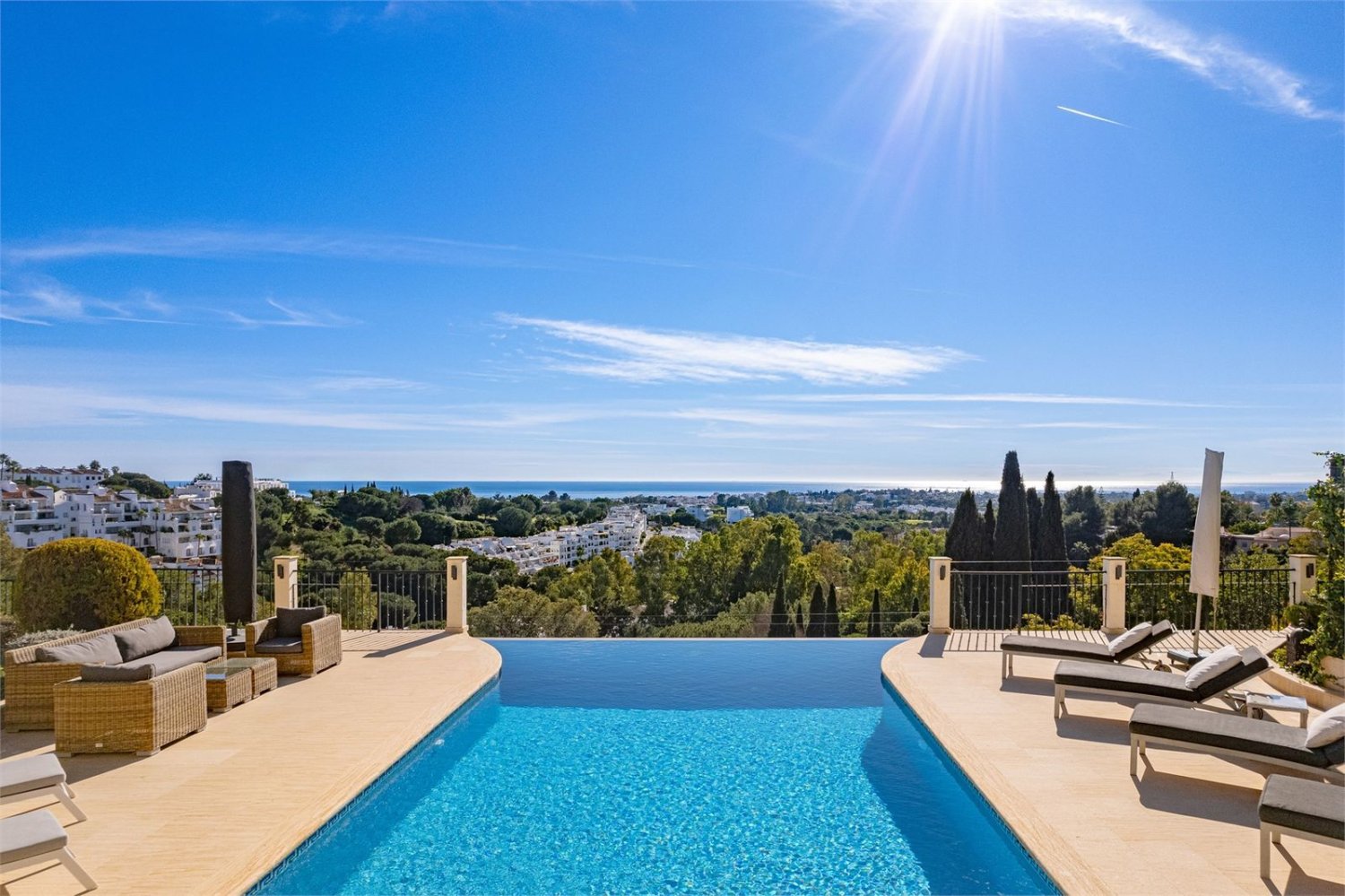 4 Schlafzimmer Villa in La Quinta, Spain, Nr. 58564